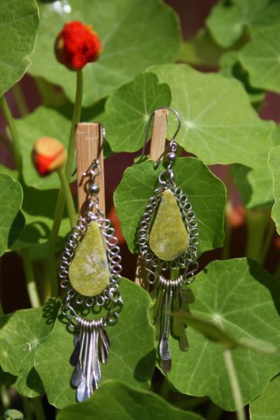 Boucles d'oreilles fait main en pierre serpentine