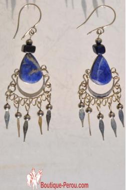 Boucles d'oreilles Tikca - en pierre lapis-lazuli. Modèle unique
