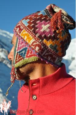 Bonnet péruvien Croix andine en laine d'alpaga