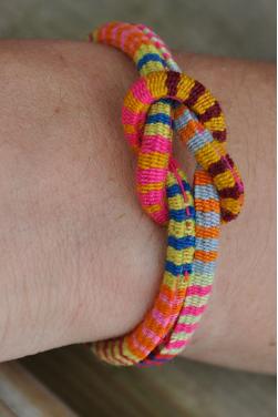 Authentique bracelet péruvien.