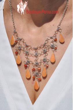 Collier Nusta en jaspe rouge.