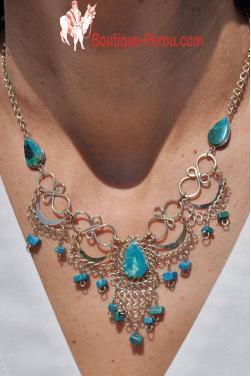 Collier Cantuta en pierre turquoise