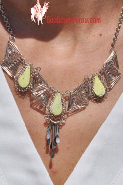 Collier Kuntur en pierre serpentine