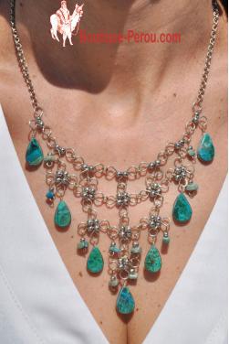 Collier Nusta en turquoise.