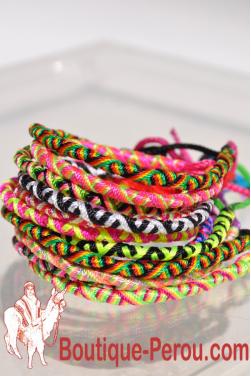 Bracelet Indien, lot de douze bracelets multicolore