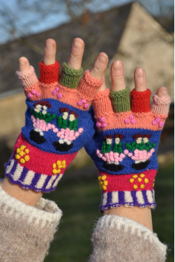 Mitaines péruviennes, trouver le cadeau idéal fabriqué à la main. Modèle unique