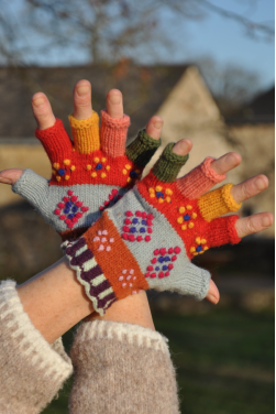 Découvrez des Mitaines authentiques, un produit original fabriqué à la main par Manos del Peru. Pièce unique