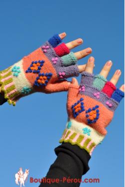 Paire de mitaines  peruviens Taquile.