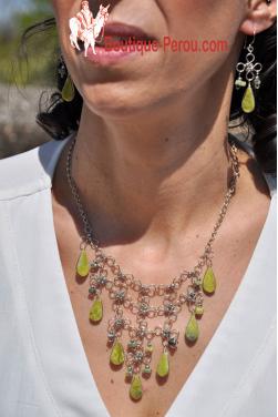 Parure collier et boucles d'oreilles en serpentine