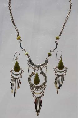 Parure Inti collier + boucles d'oreilles pierre serpentine