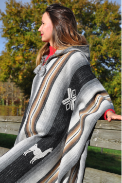 Poncho de l'altiplano soleil des Andes.