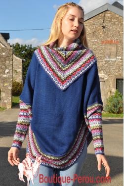 Poncho femme d'une longueur moyenne bleu marine en alpaga.