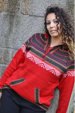 Pull alpaga rouge des Andes.