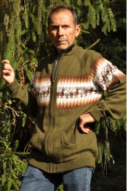 Cardigan kaki des Andes en fibre d'alpaga